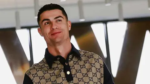 كريستيانو رونالدو يغادر السعودية بطائرته الخاصة وسط تصاعد التوترات الأمنية