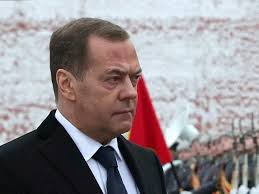 ميدفيديف ينتقد ترامب ويصف الهجوم على إيران بأنه كشف للوجه الحقيقي للولايات المتحدة