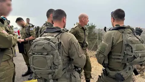 إسرائيل تُنذر سكان جنوب لبنان بالإخلاء الفوري تمهيداً لعملية عسكرية