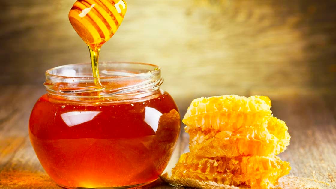 حقائق علمية مذهلة : من السحب الضخمة إلى بصمة اللسان وعسل النحل